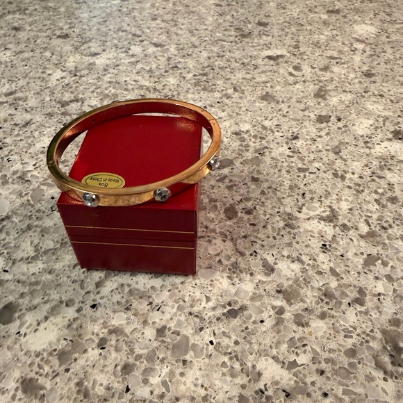 henri bendel Gold and Silver Two-Tone Screw Bangle - Picture 3 of 7